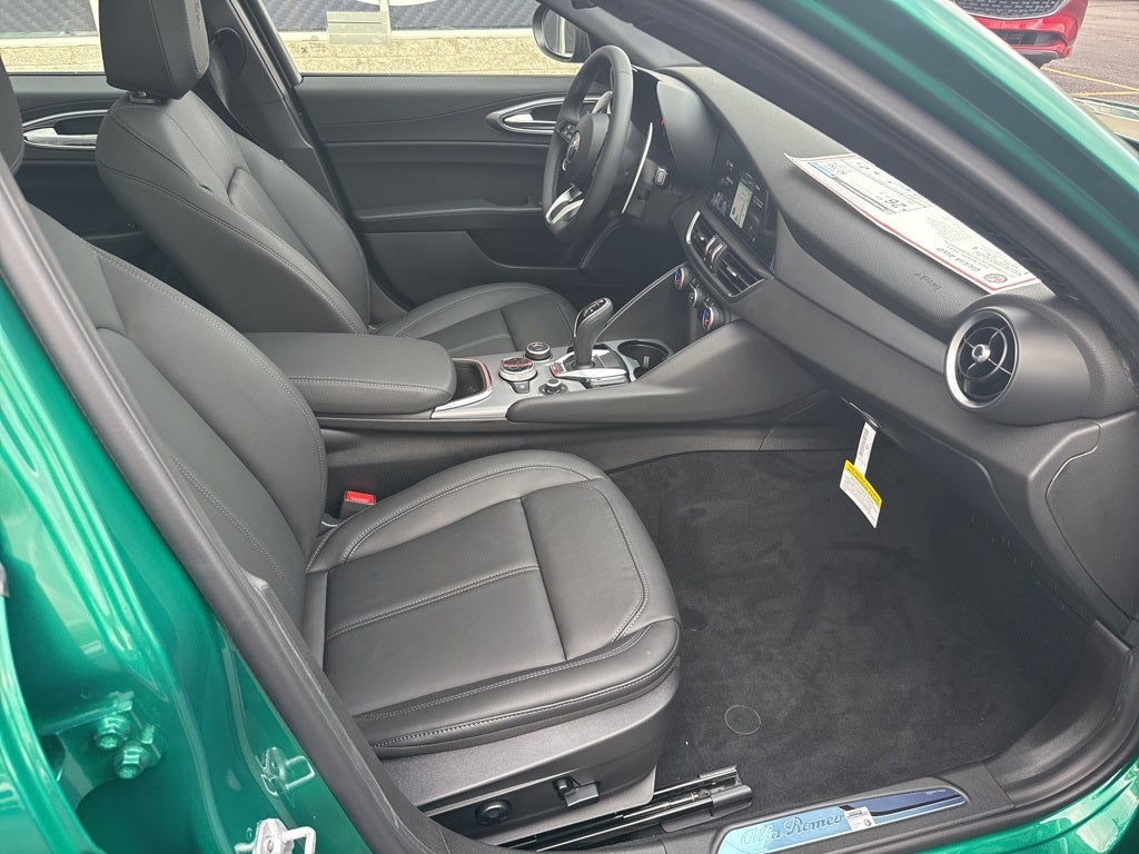 2025 Alfa Romeo Giulia AWD