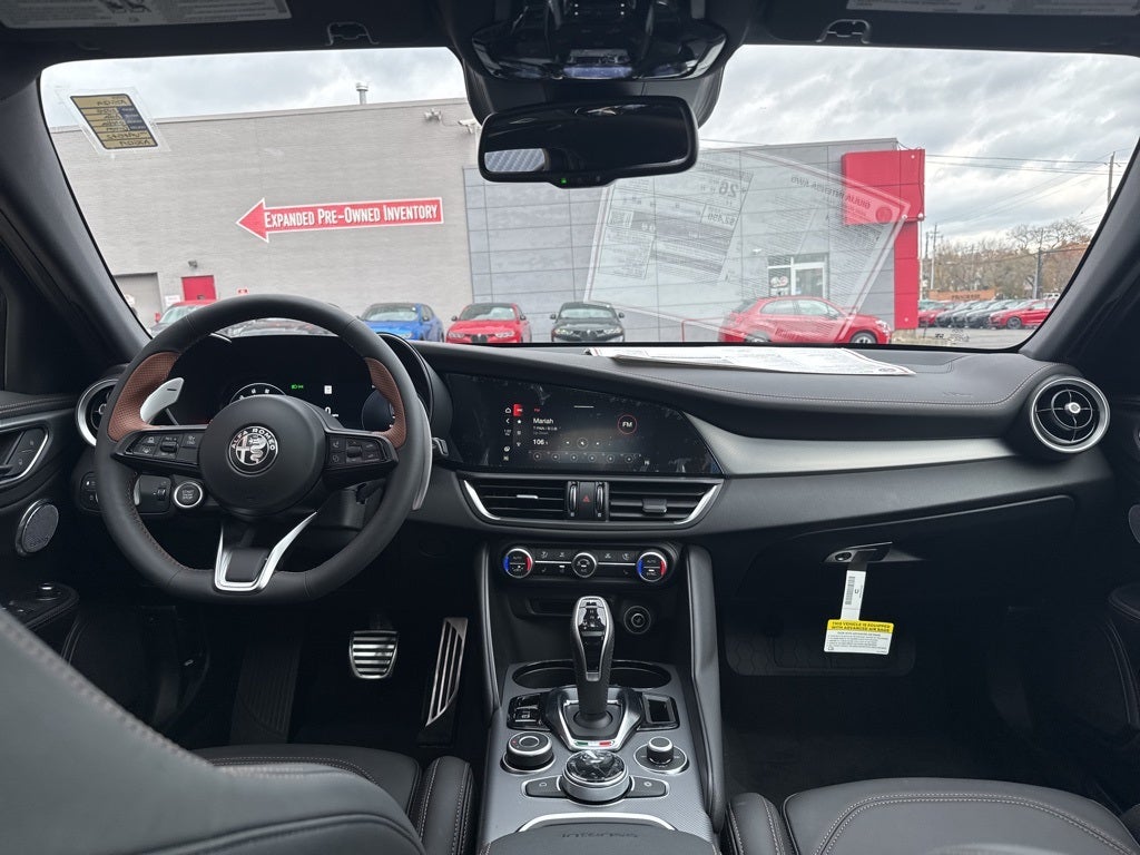 2025 Alfa Romeo Giulia Intensa AWD