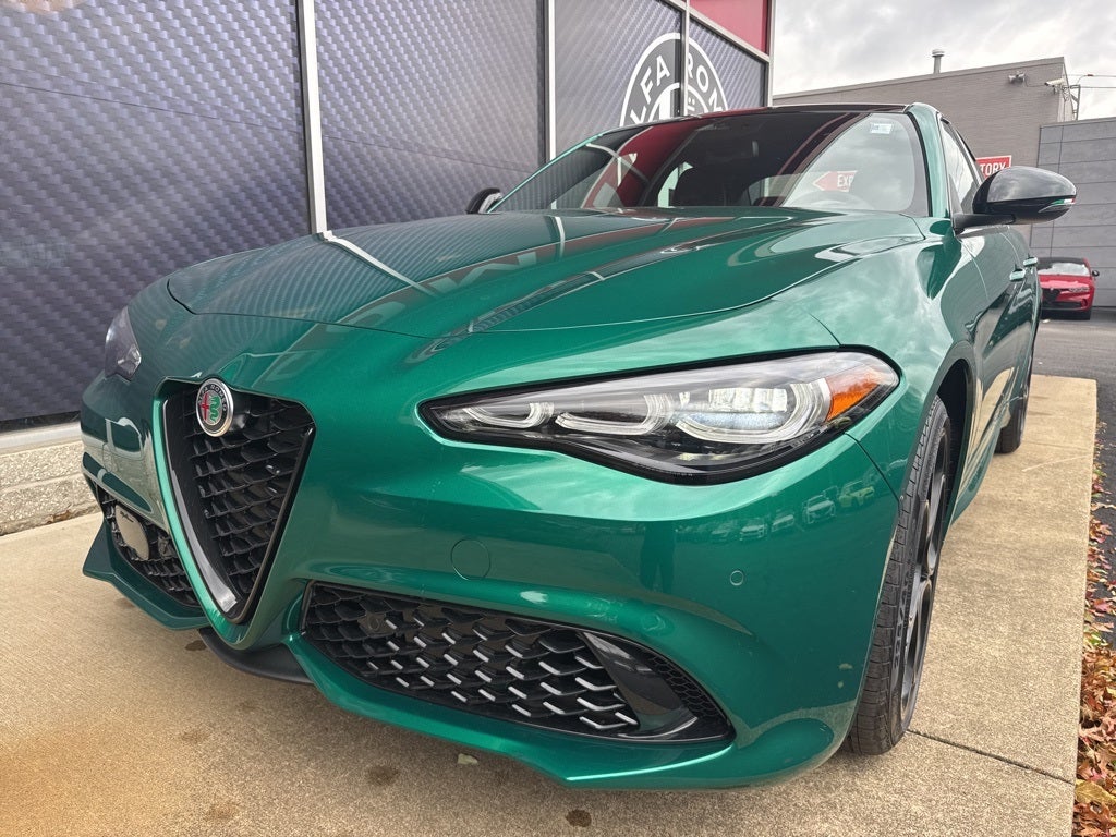 2025 Alfa Romeo Giulia Intensa AWD