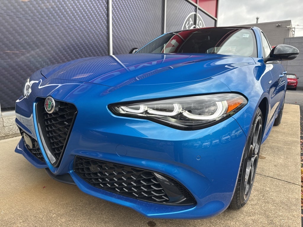 2025 Alfa Romeo Giulia Veloce AWD
