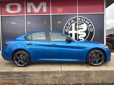 2025 Alfa Romeo Giulia Veloce AWD