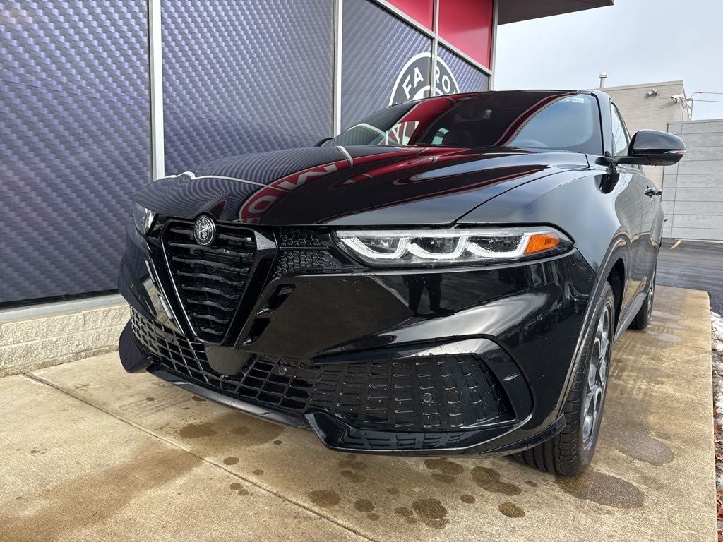 2026 Alfa Romeo Tonale Base