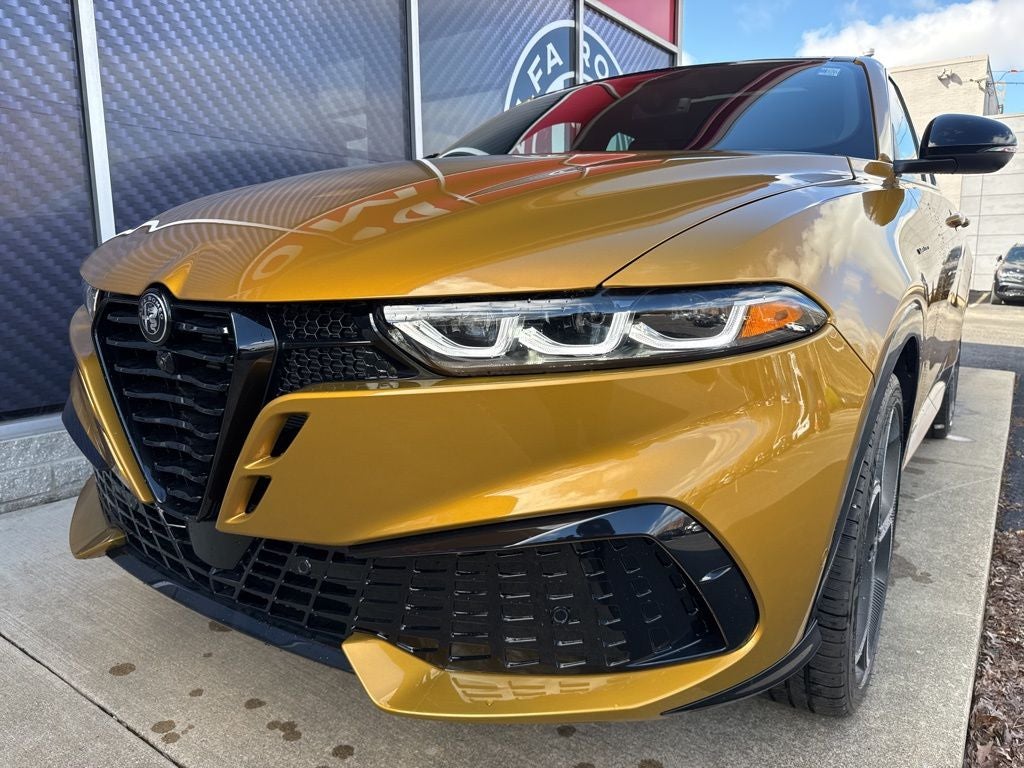 2026 Alfa Romeo Tonale Veloce AWD
