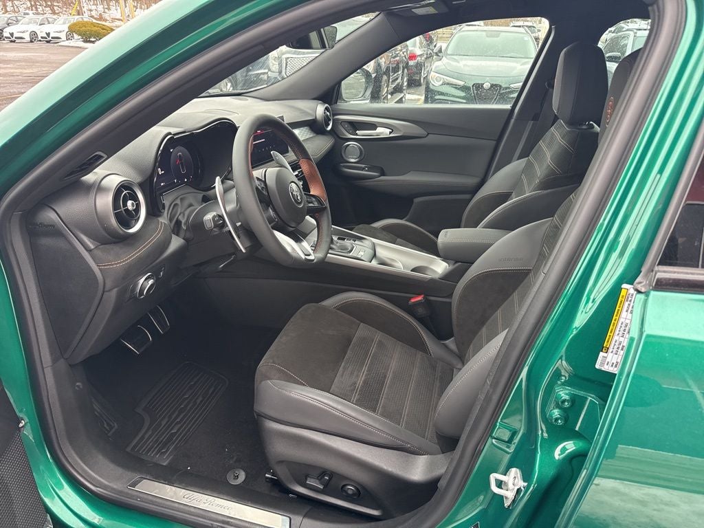 2025 Alfa Romeo Tonale Intensa AWD