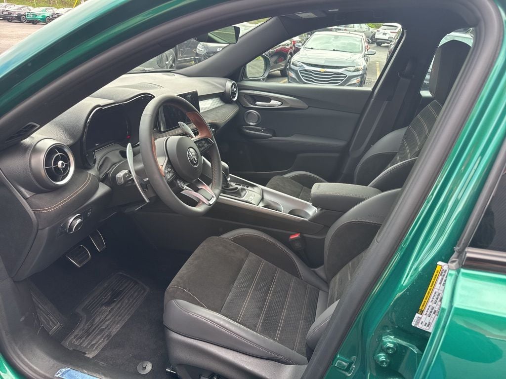 2025 Alfa Romeo Tonale Intensa AWD