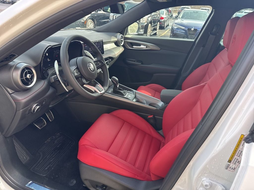 2026 Alfa Romeo Tonale Base