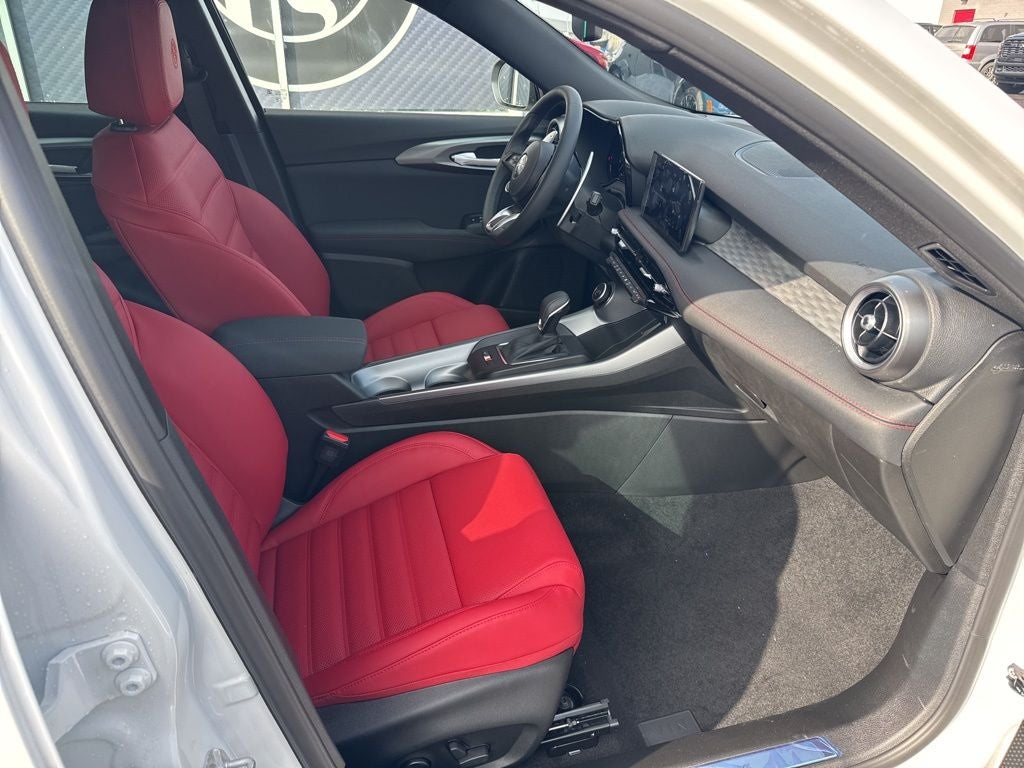 2026 Alfa Romeo Tonale Base