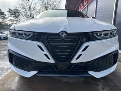 2026 Alfa Romeo Tonale Base