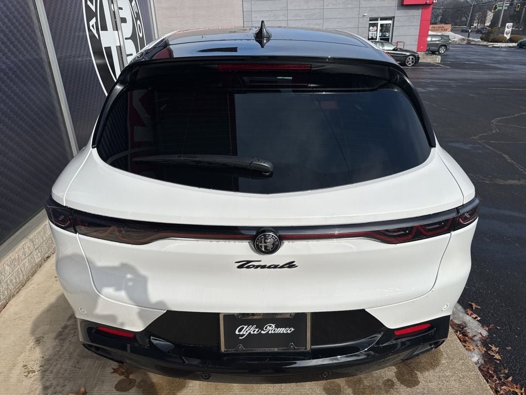 2026 Alfa Romeo Tonale Base