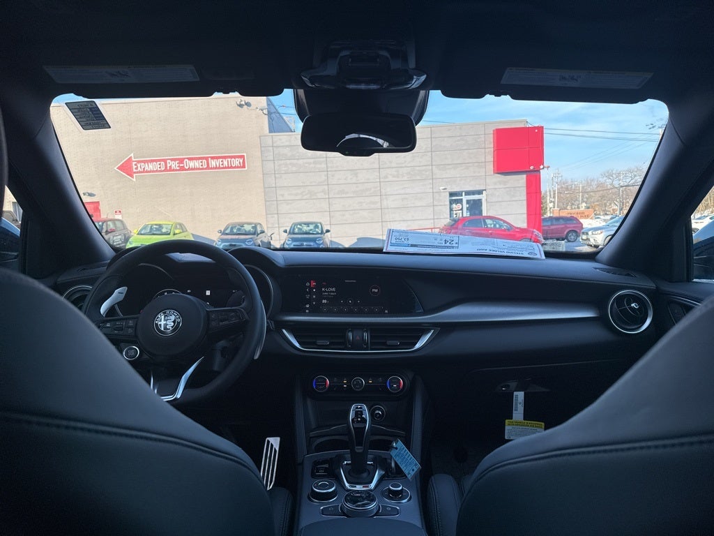 2025 Alfa Romeo Stelvio Veloce AWD