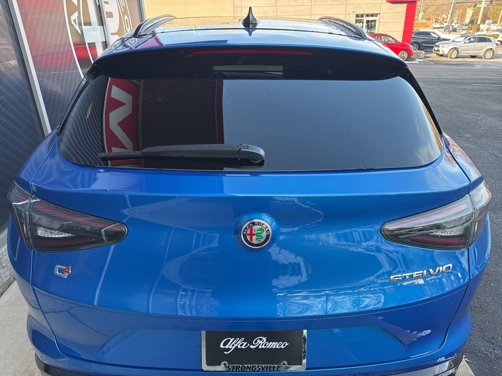 2025 Alfa Romeo Stelvio Veloce AWD