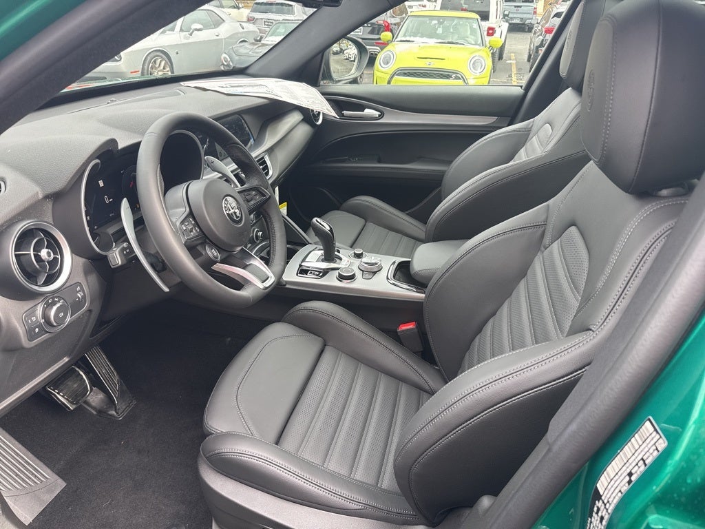 2025 Alfa Romeo Stelvio Veloce AWD
