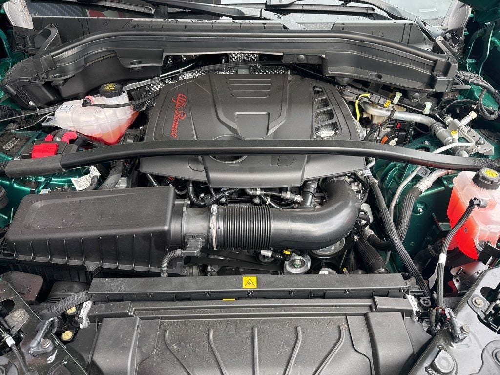 2025 Alfa Romeo Stelvio Veloce AWD