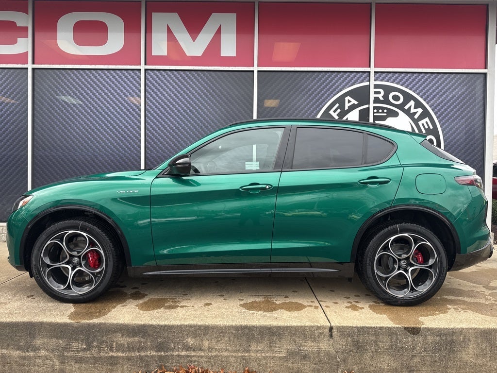 2025 Alfa Romeo Stelvio Veloce AWD
