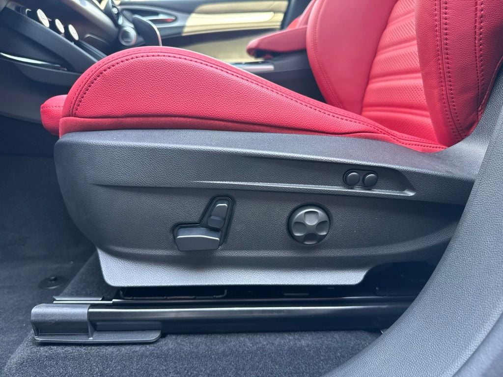 2026 Alfa Romeo Stelvio Sprint AWD
