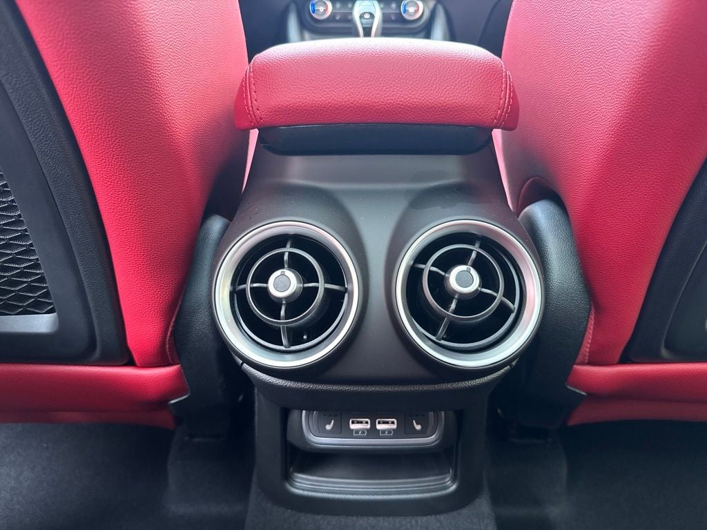 2026 Alfa Romeo Stelvio Sprint AWD