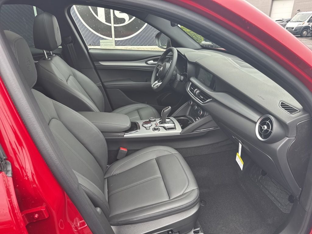 2026 Alfa Romeo Stelvio Sprint AWD