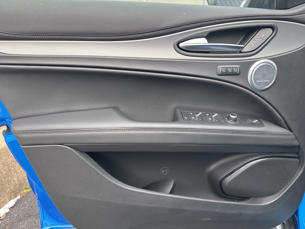 2025 Alfa Romeo Stelvio AWD