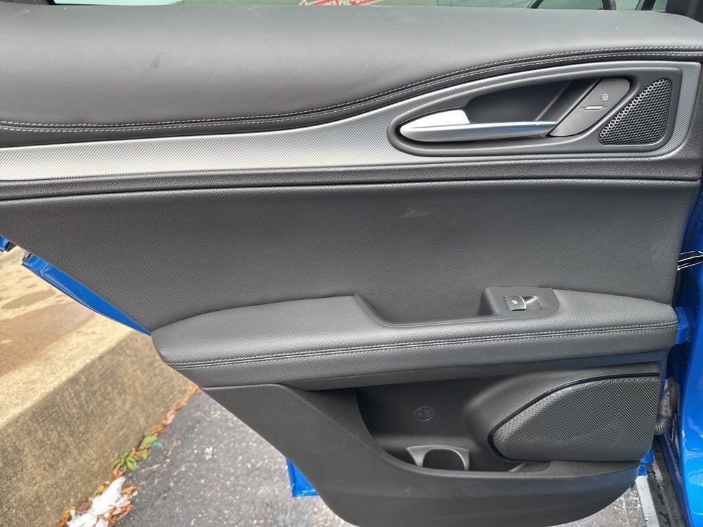 2025 Alfa Romeo Stelvio AWD