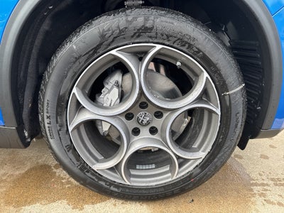 2025 Alfa Romeo Stelvio AWD