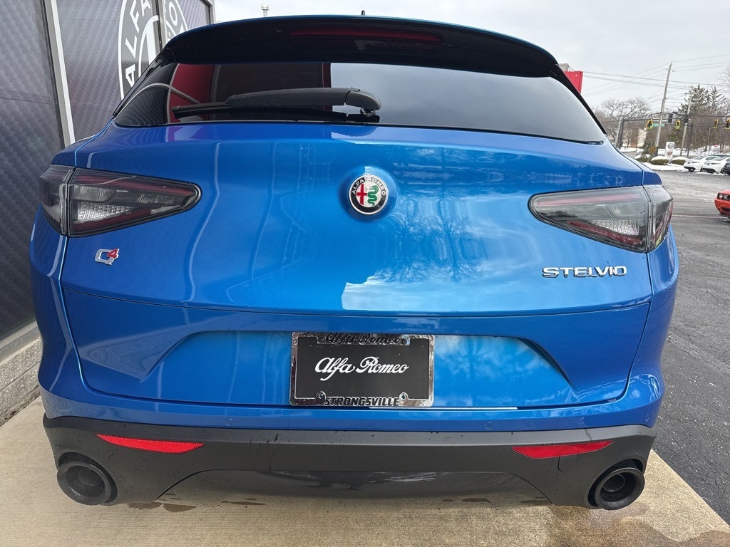 2025 Alfa Romeo Stelvio AWD