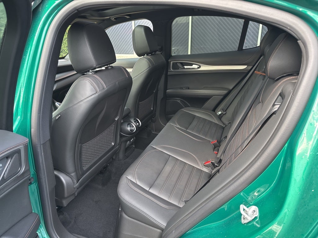 2025 Alfa Romeo Stelvio Intensa AWD