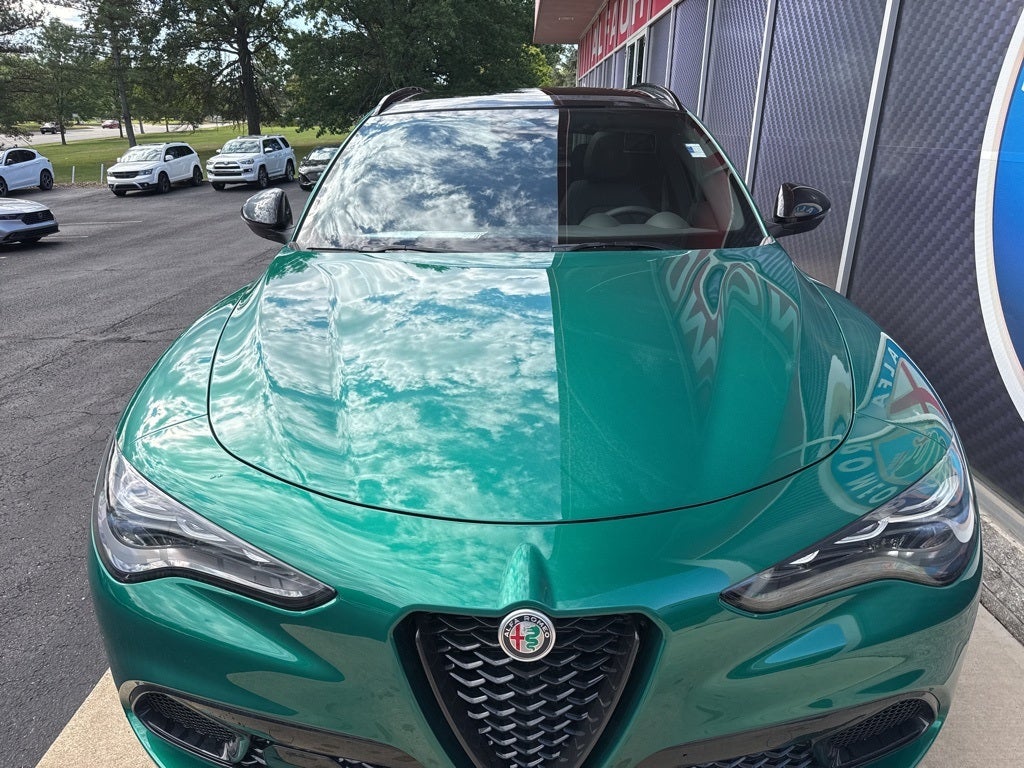 2025 Alfa Romeo Stelvio Intensa AWD