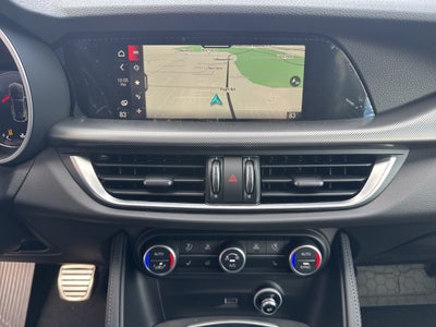 2025 Alfa Romeo Stelvio AWD