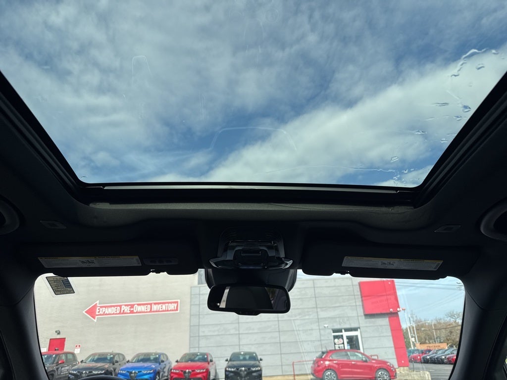 2025 Alfa Romeo Stelvio AWD