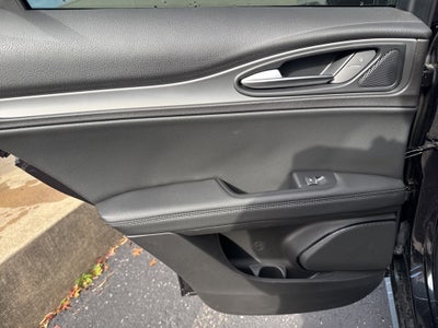 2025 Alfa Romeo Stelvio AWD