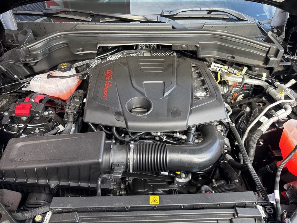 2025 Alfa Romeo Stelvio AWD