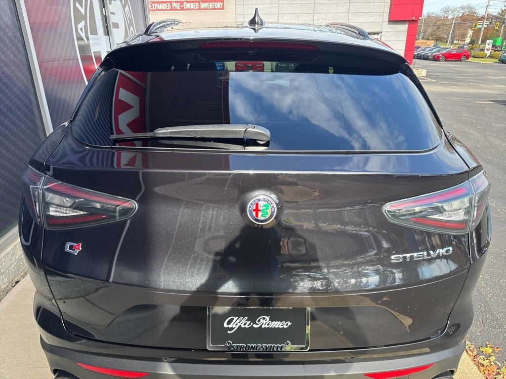 2025 Alfa Romeo Stelvio AWD