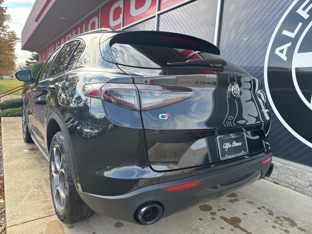 2025 Alfa Romeo Stelvio AWD