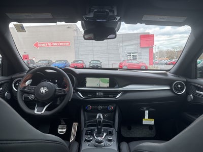 2025 Alfa Romeo Stelvio Intensa AWD