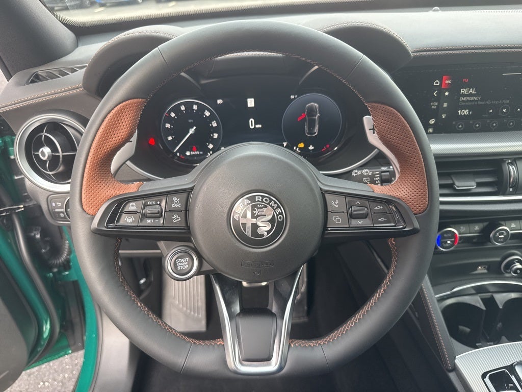 2025 Alfa Romeo Stelvio Intensa AWD
