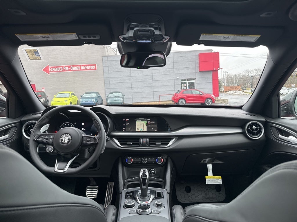 2025 Alfa Romeo Stelvio Veloce AWD