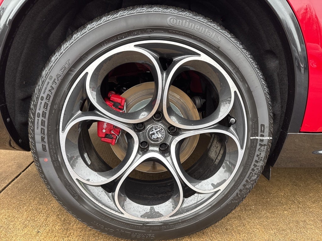 2025 Alfa Romeo Stelvio Veloce AWD