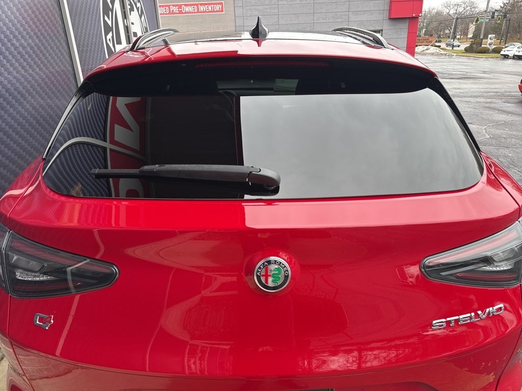 2025 Alfa Romeo Stelvio Veloce AWD