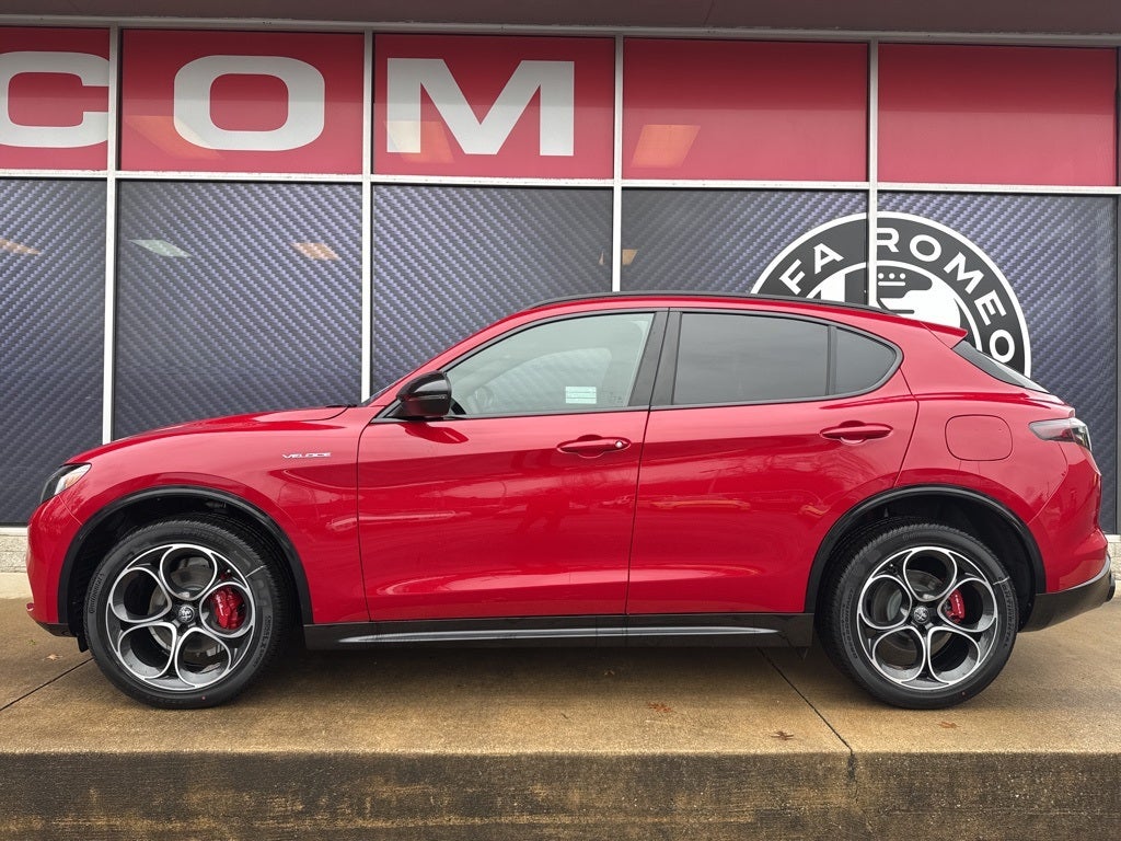 2025 Alfa Romeo Stelvio Veloce AWD