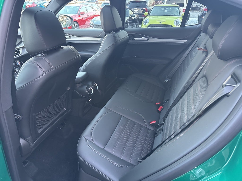 2025 Alfa Romeo Stelvio Intensa AWD