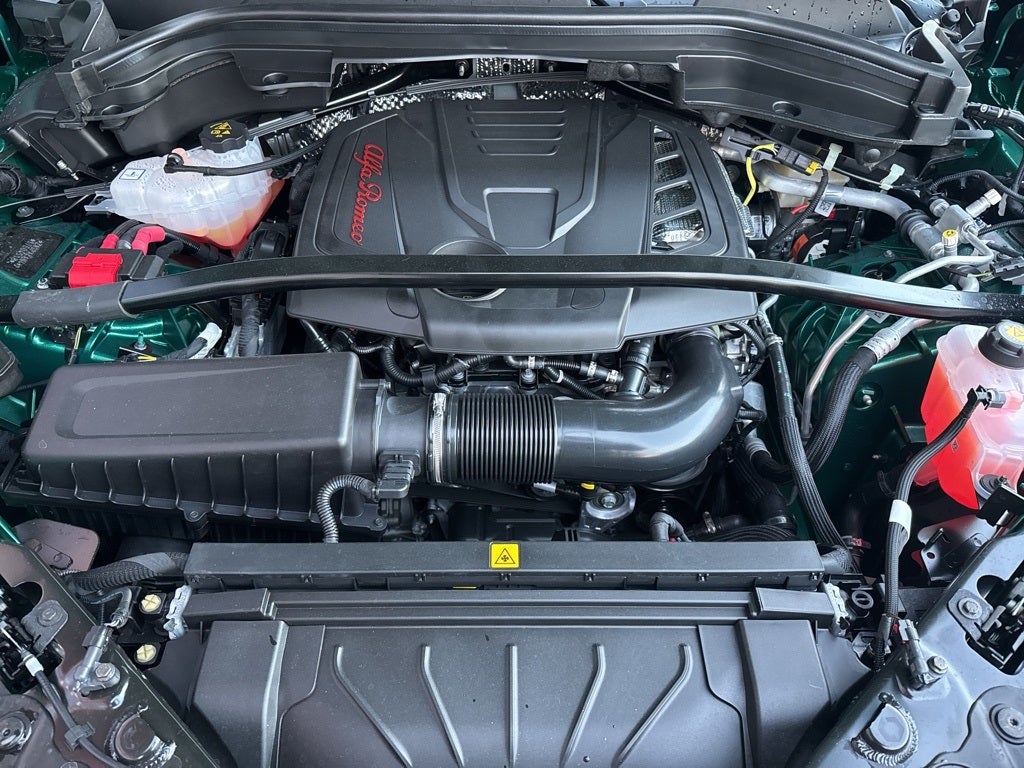 2025 Alfa Romeo Stelvio Intensa AWD