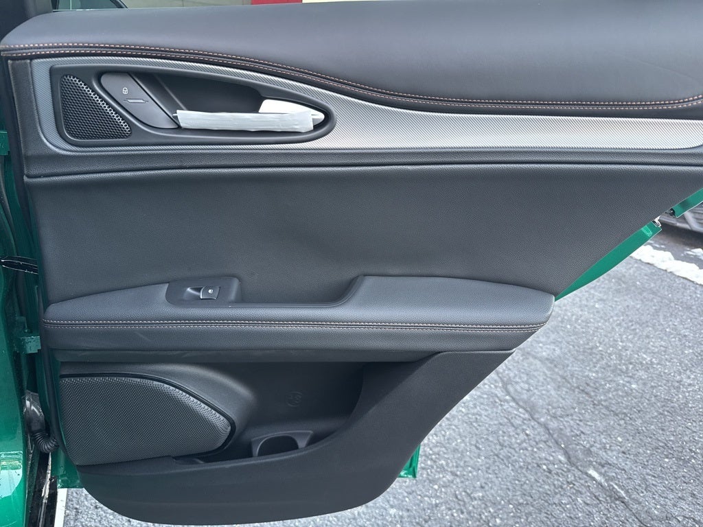 2025 Alfa Romeo Stelvio Intensa AWD