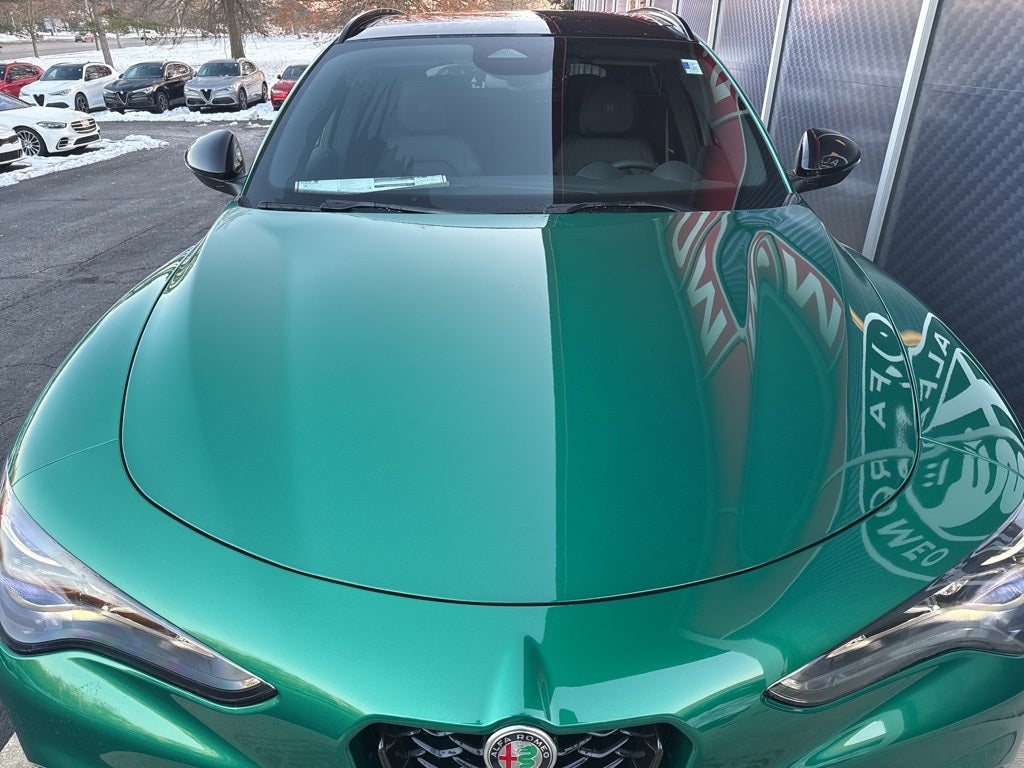 2025 Alfa Romeo Stelvio Intensa AWD