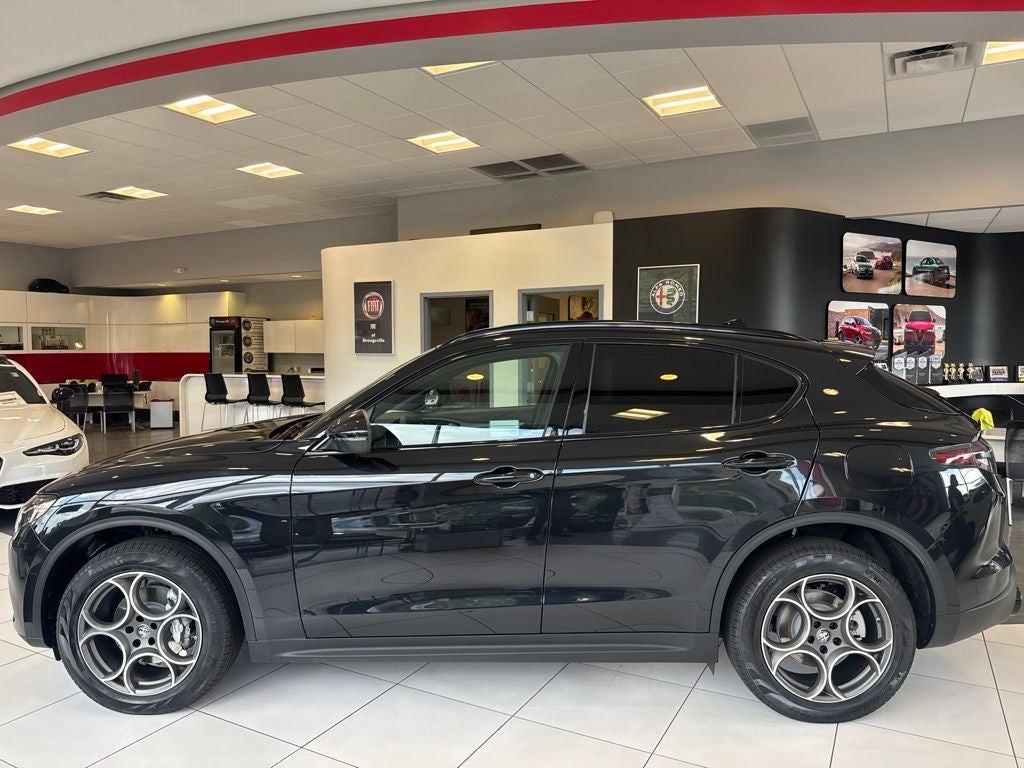 2026 Alfa Romeo Stelvio Sprint AWD