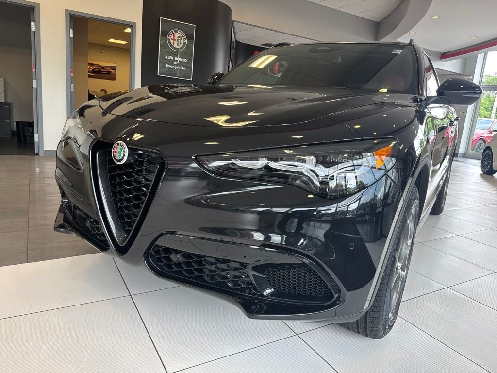 2026 Alfa Romeo Stelvio Sprint AWD