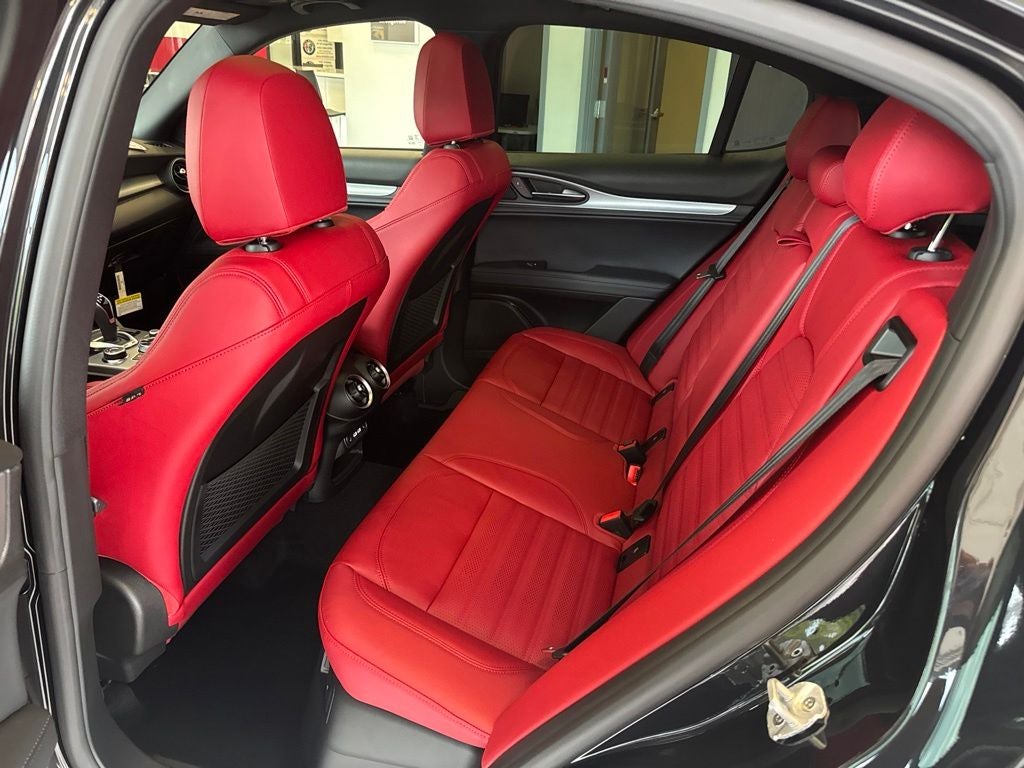 2026 Alfa Romeo Stelvio Sprint AWD