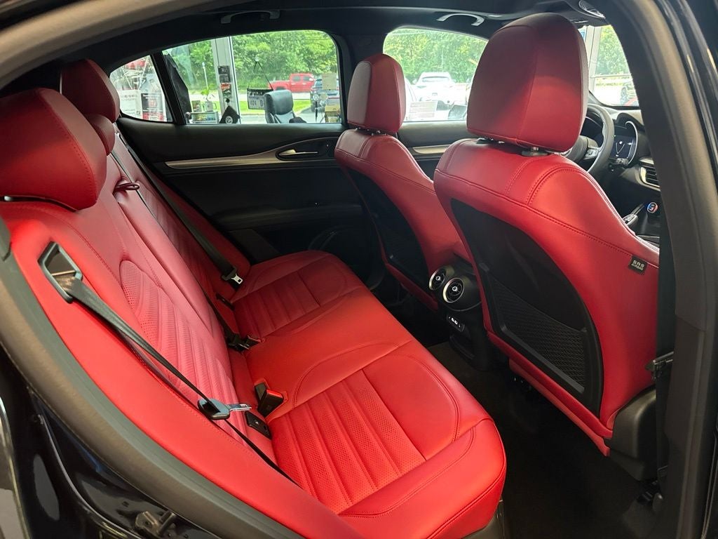 2026 Alfa Romeo Stelvio Sprint AWD