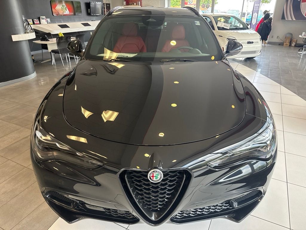 2026 Alfa Romeo Stelvio Sprint AWD