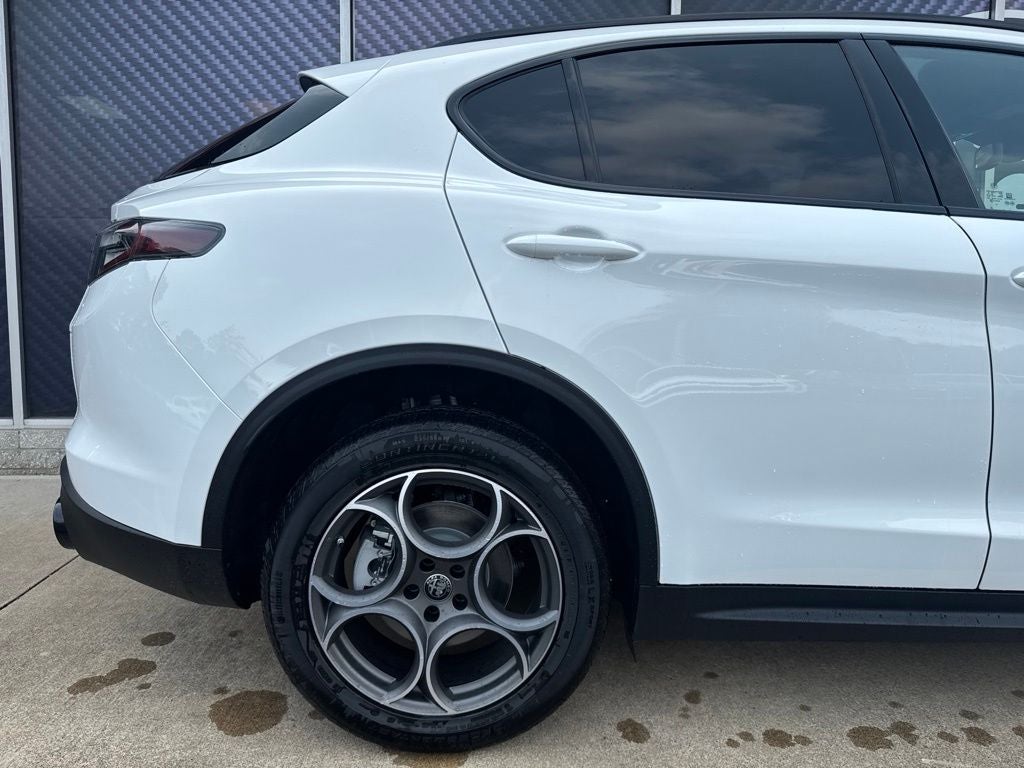 2026 Alfa Romeo Stelvio Sprint AWD