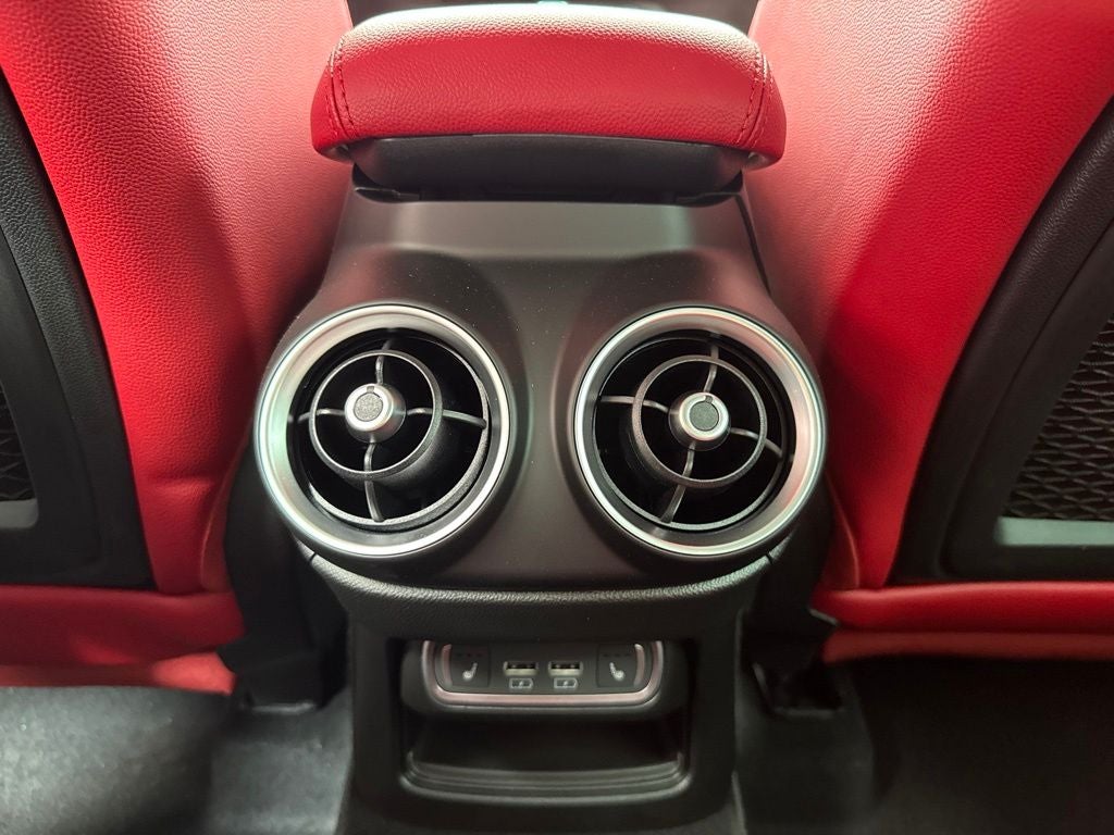 2026 Alfa Romeo Stelvio Sprint AWD